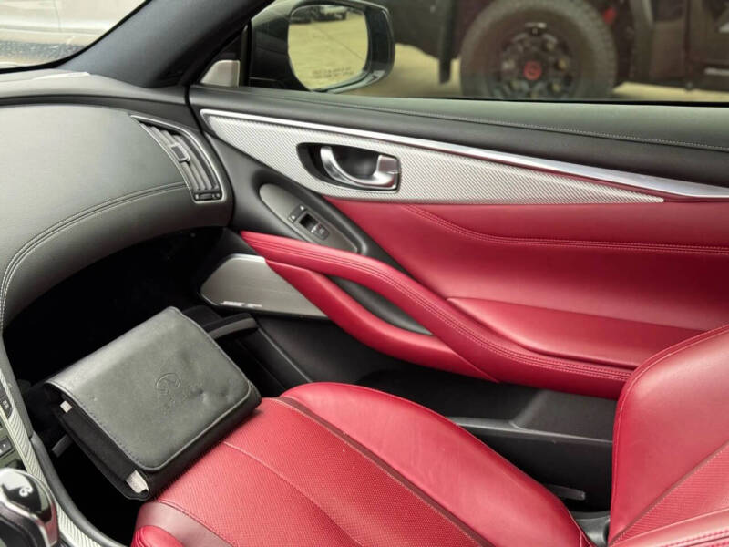 2018 Infiniti Q60 Red Sport 400