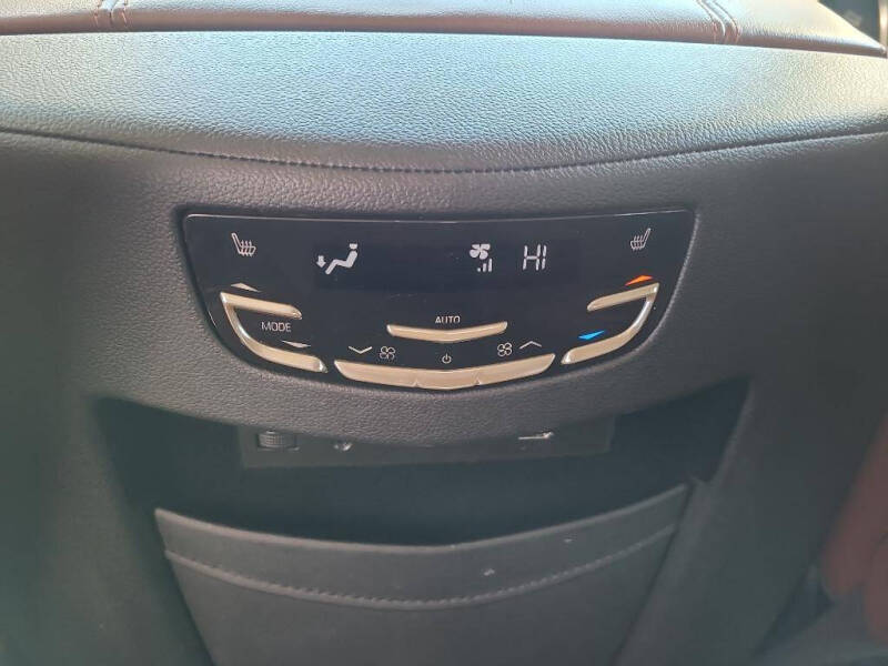 2020 Cadillac Escalade Premium Luxury