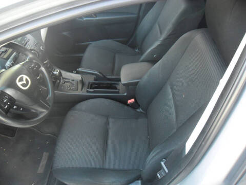 2013 Mazda MAZDA3 i Sport