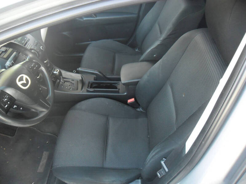 2013 Mazda MAZDA3 i Sport