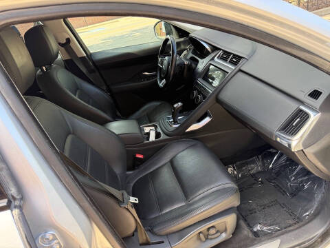 2019 Jaguar E-PACE P250 SE