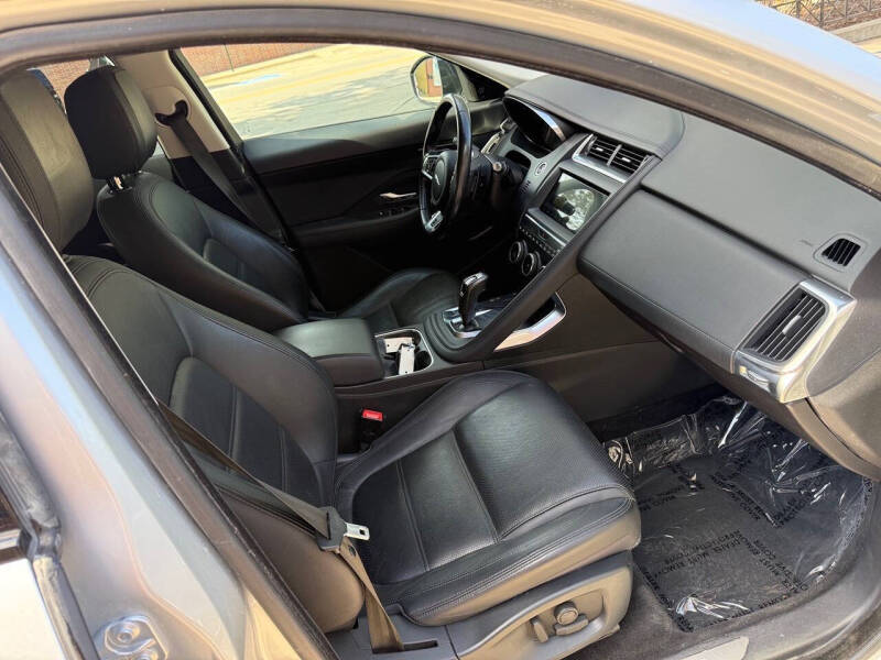 2019 Jaguar E-PACE P250 SE