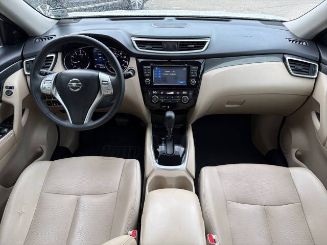 2016 Nissan Rogue SV