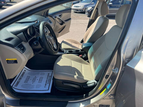 2014 Hyundai Elantra SE