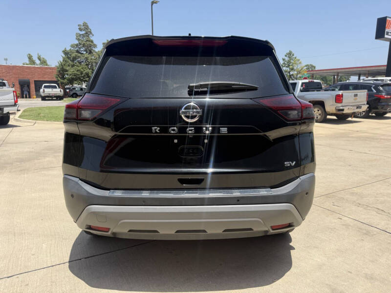 2022 Nissan Rogue SV - Photo 6