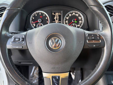 2017 Volkswagen Tiguan 2.0T Wolfsburg Edition 4Motion