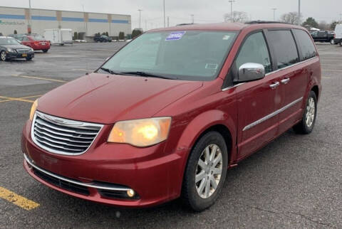 2011 Chrysler Town and Country for sale at The Bengal Auto Sales LLC in Hamtramck MI