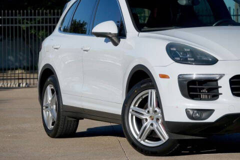 2016 Porsche Cayenne S