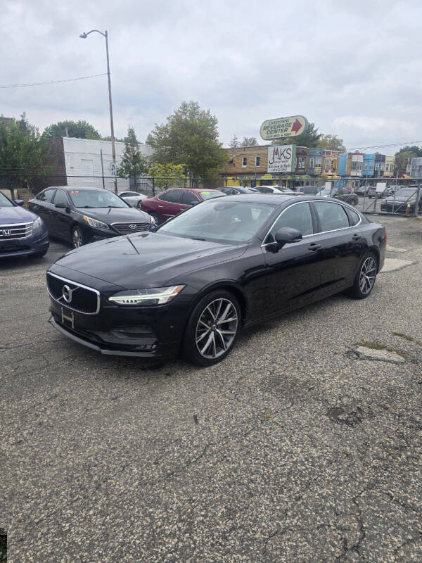 2018 Volvo S90 T5 Momentum