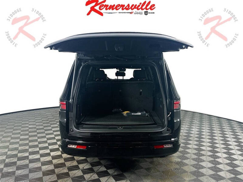 2025 Jeep Wagoneer L Series II