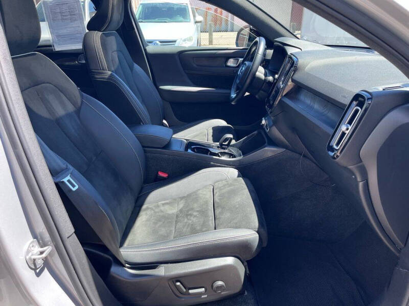 2023 Volvo C40 Recharge Twin Plus