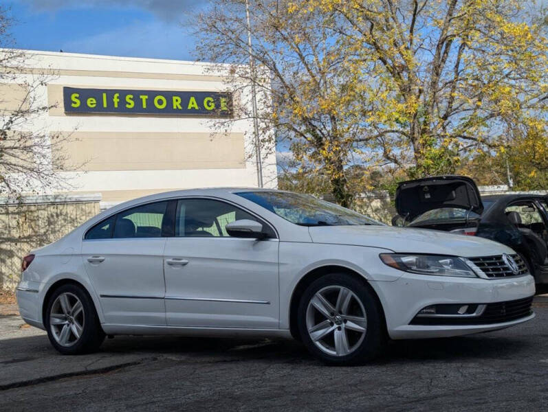 2013 Volkswagen CC R-Line photo 3