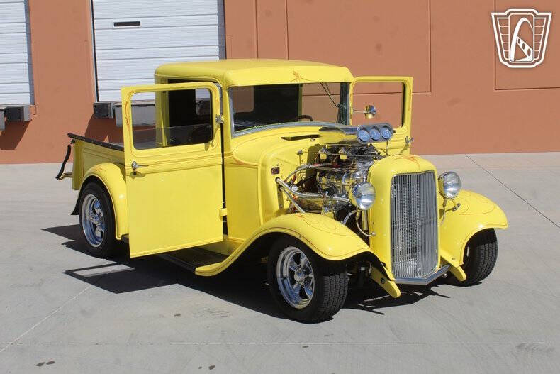 1932 Ford F-100