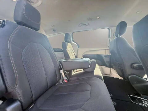 2017 Chrysler Pacifica Touring