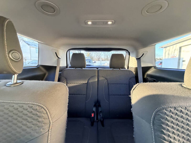 2017 GMC Acadia SLE-2