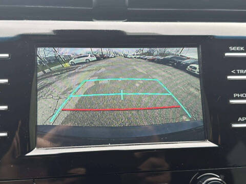 2018 Toyota Camry SE