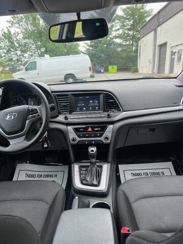2018 Hyundai Elantra SEL