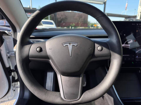 2019 Tesla Model 3 Mid Range