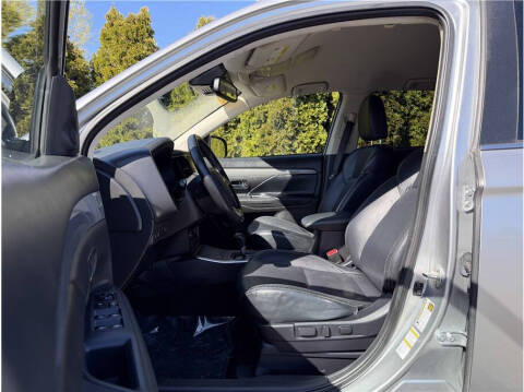 2020 Mitsubishi Outlander