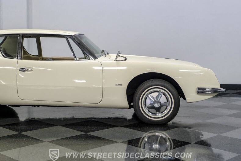 1963 Studebaker Avanti
