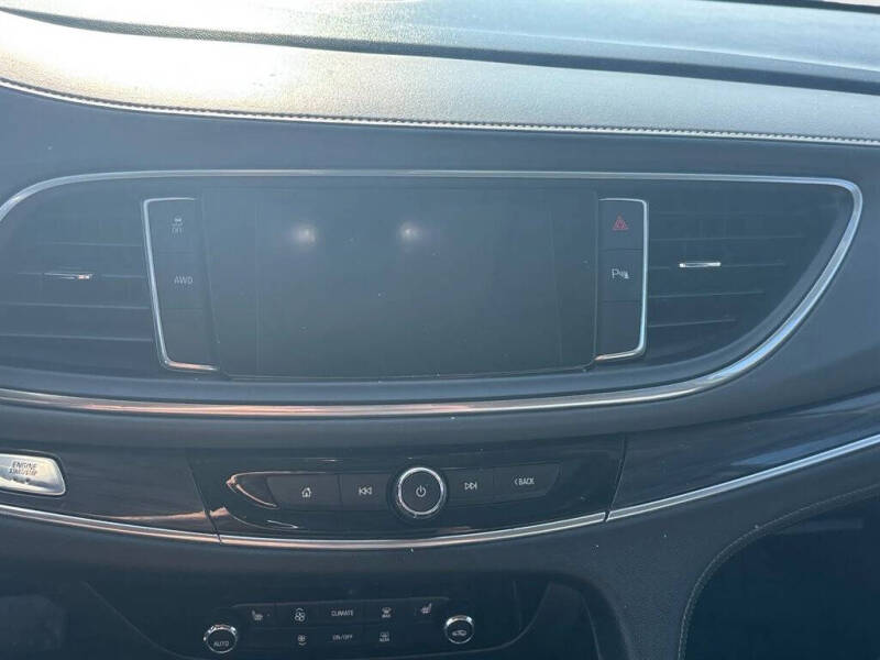 2020 Buick Enclave Essence