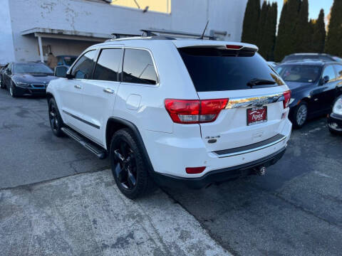 2011 Jeep Grand Cherokee Overland