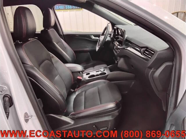 2025 Ford Escape ST-Line Select