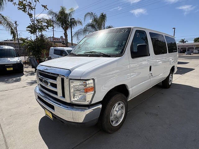 2014 Ford E-Series E-350 SD XLT