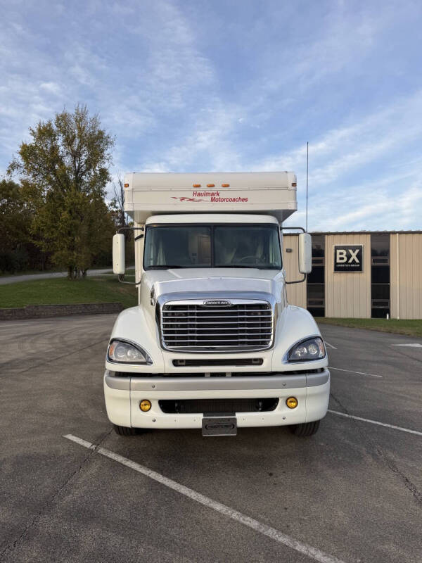 2006 Freightliner Haulmark