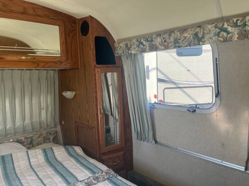 1996 Airstream Excella 1000