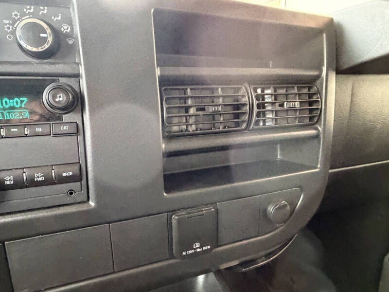 2017 Chevrolet Express 2500