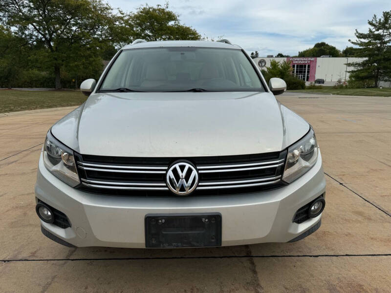 Used 2013 Volkswagen Tiguan SE with VIN WVGBV7AX2DW549258 for sale in Warrensville Heights, OH