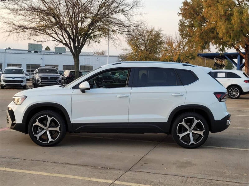 2025 Volkswagen Taos SEL 4Motion