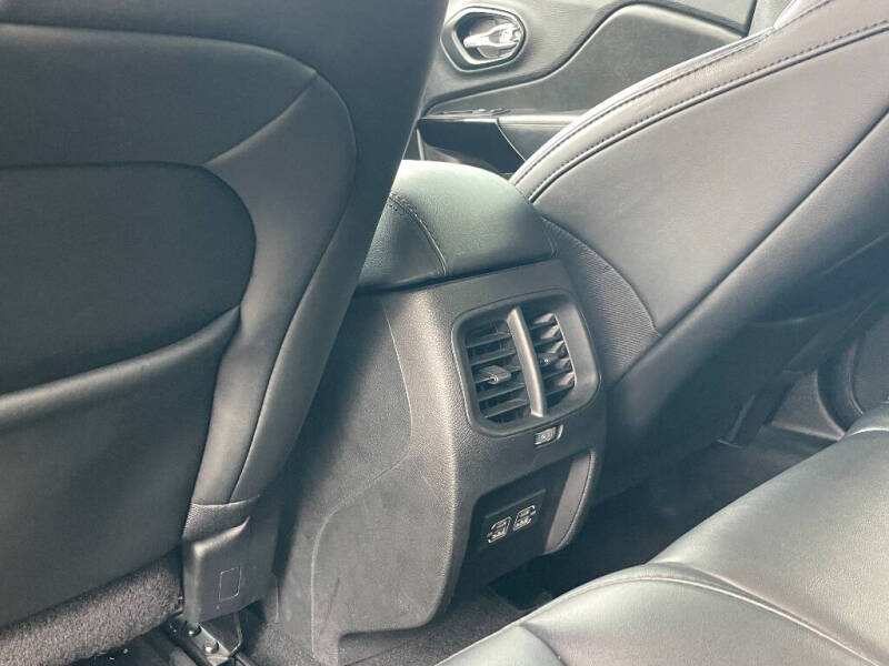 2021 Jeep Cherokee Altitude