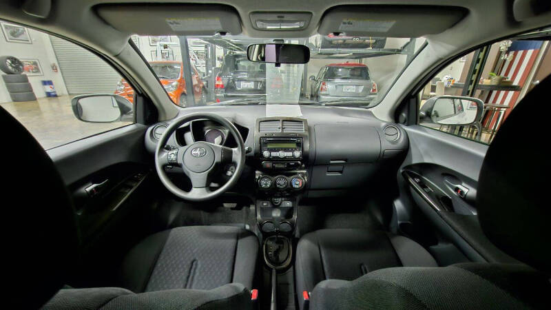 2009 Scion xD Base photo 2