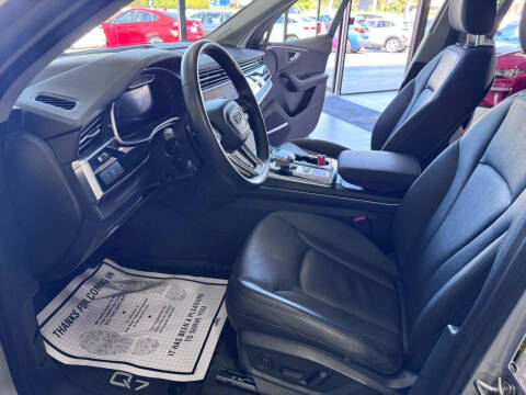 2022 Audi Q7 quattro Premium Plus 55 TFSI