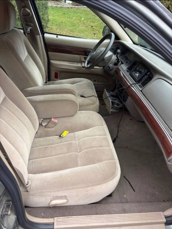 2004 Mercury Grand Marquis GS