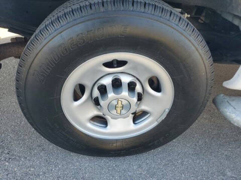 2024 Chevrolet Express 2500