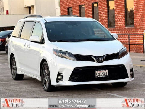 2018 Toyota Sienna SE 8-Passenger