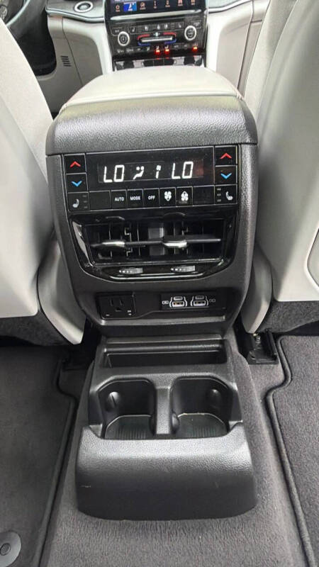 2022 Jeep Grand Cherokee L Overland