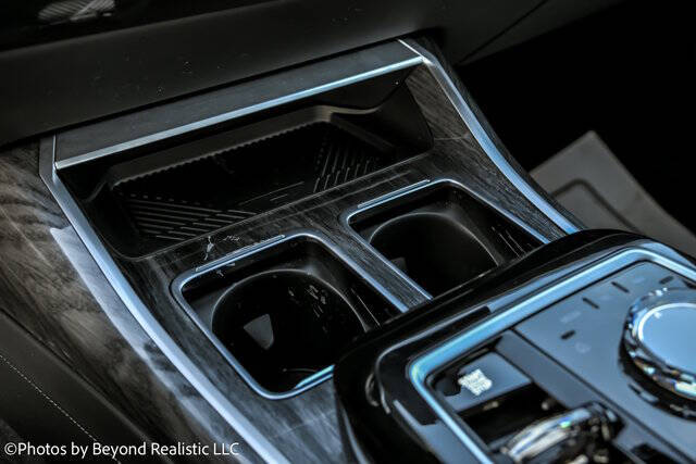 2025 BMW 7 Series 740i xDrive