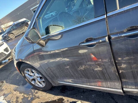 2018 Chrysler Pacifica Touring L Plus