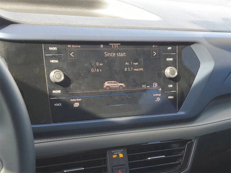 2024 Volkswagen Taos SE 4Motion