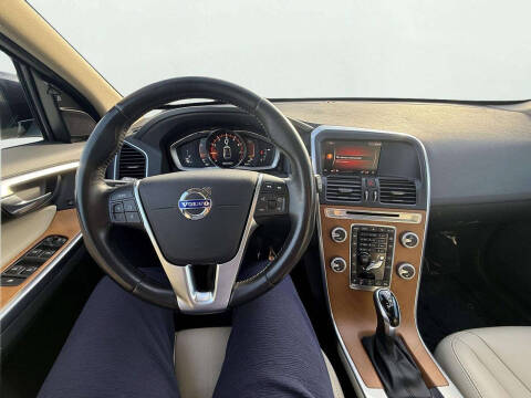 2017 Volvo XC60 T6 Inscription