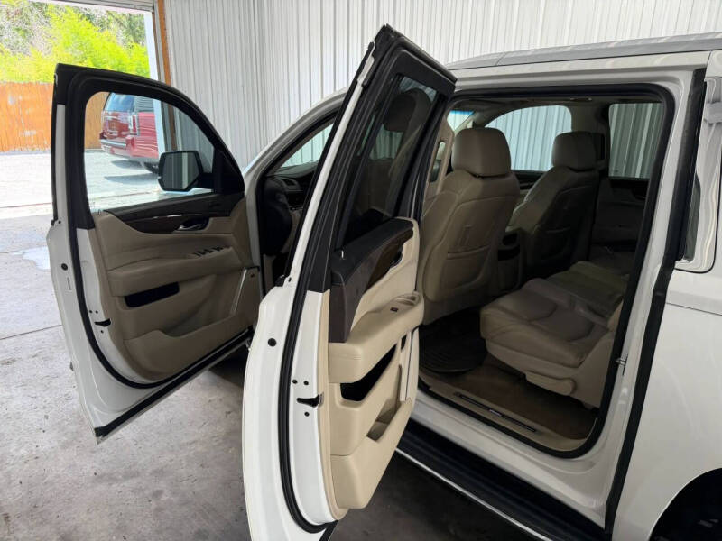 2018 Cadillac Escalade ESV Luxury