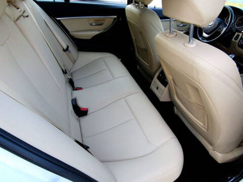 2017 BMW 3 Series 330i xDrive