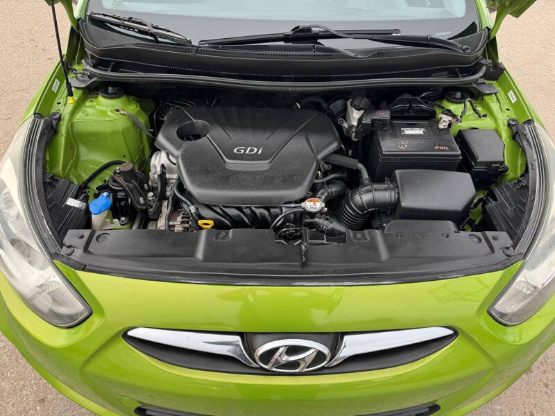 2013 Hyundai Accent GS