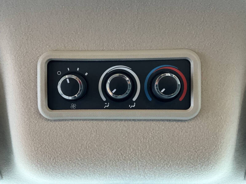 2024 Chevrolet Express LT 3500