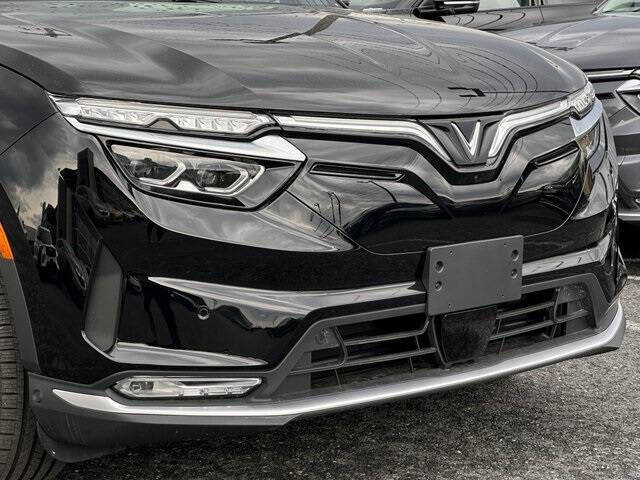 2025 VinFast VF8 Plus