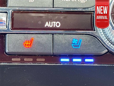 2023 Lincoln Navigator Standard